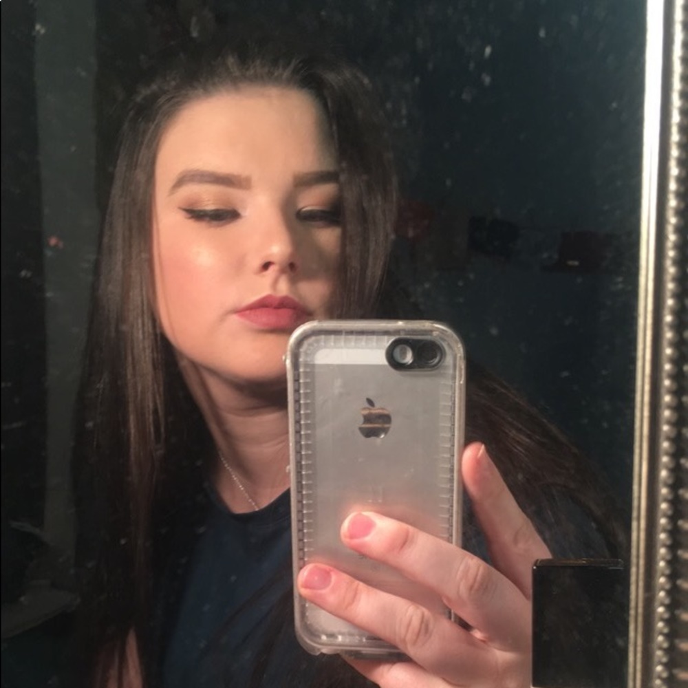 Meet your Posher, Annika